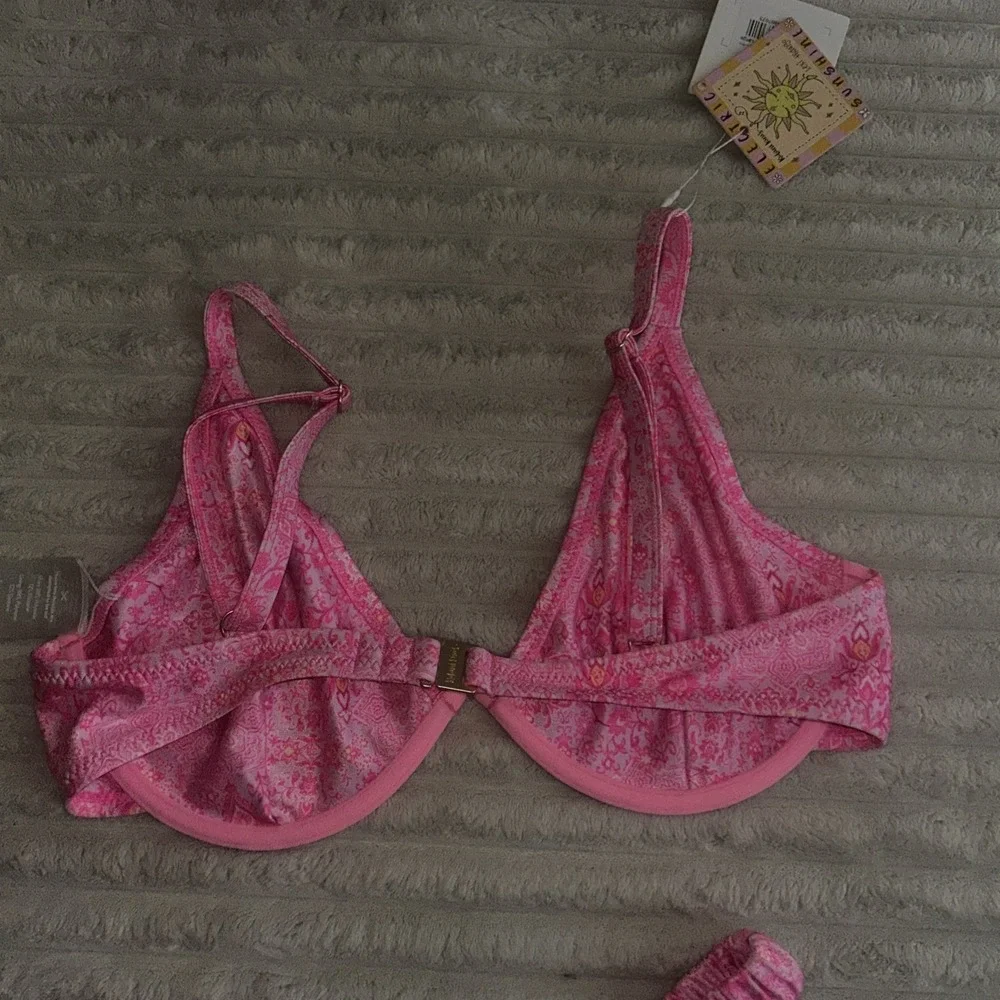 Kulani Kinis Bikini Electric Sunshine Bottom & Invisible Underwire Top Pink NWT